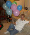 daddy and balloons.JPG (68027 bytes)